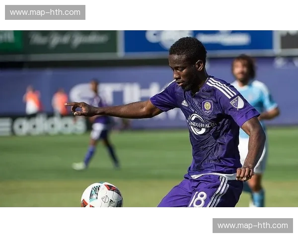 绿茵岛屿之战：马里迪莫与埃斯托里的宿命对决，谁能主宰葡萄牙海风？